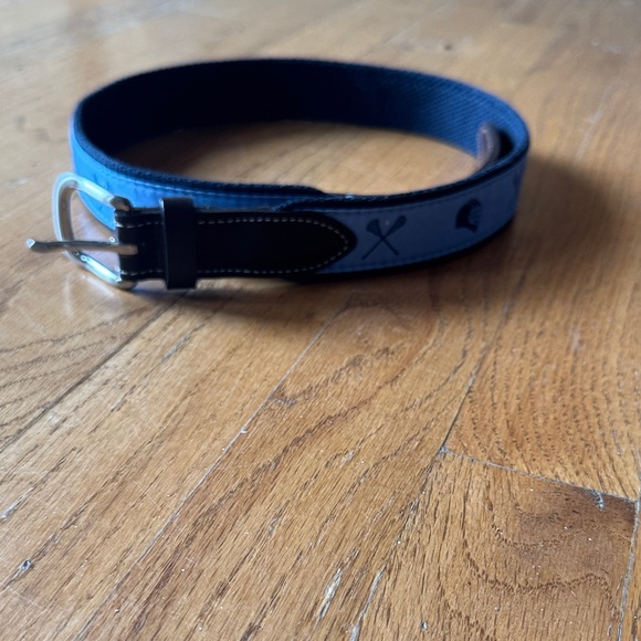 Vineyard Vines Lacrosse Blue Webbed Belt with Leather Trim size 30 - Picture 6 of 6